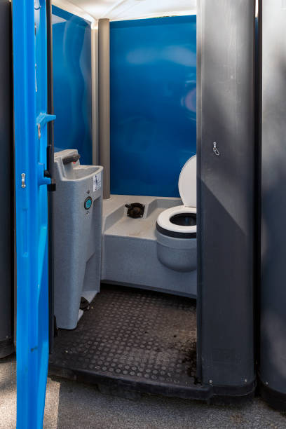 Best Construction site porta potty rental  in Nitro, WV